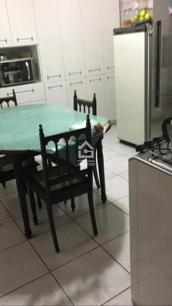 Casa, 3 quartos, 300 m² - Foto 2