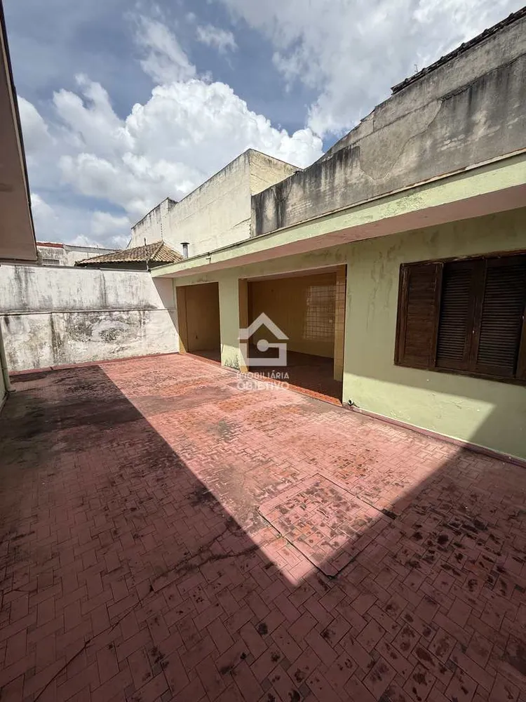 Casa, 3 quartos, 196 m² - Foto 2