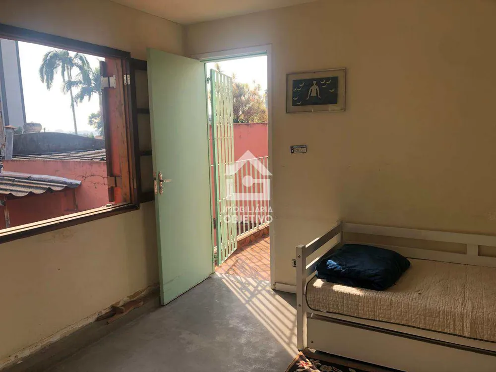 Casa, 4 quartos, 350 m² - Foto 13