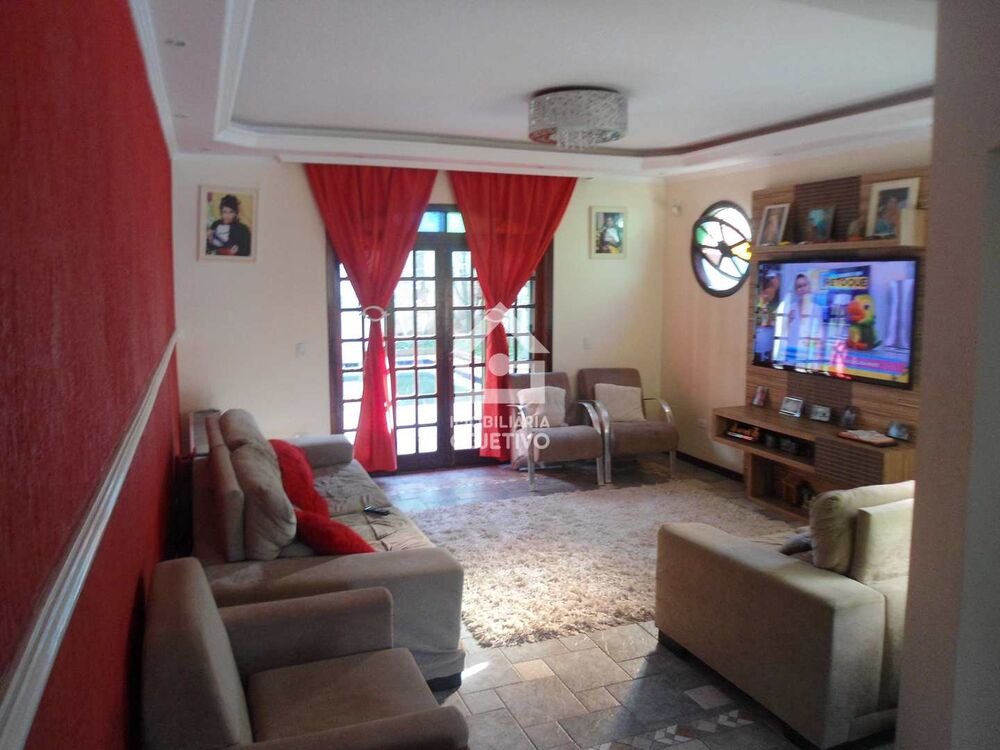 Casa, 3 quartos, 276 m² - Foto 1