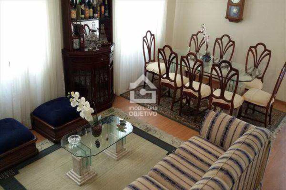 Casa, 3 quartos, 236 m² - Foto 1