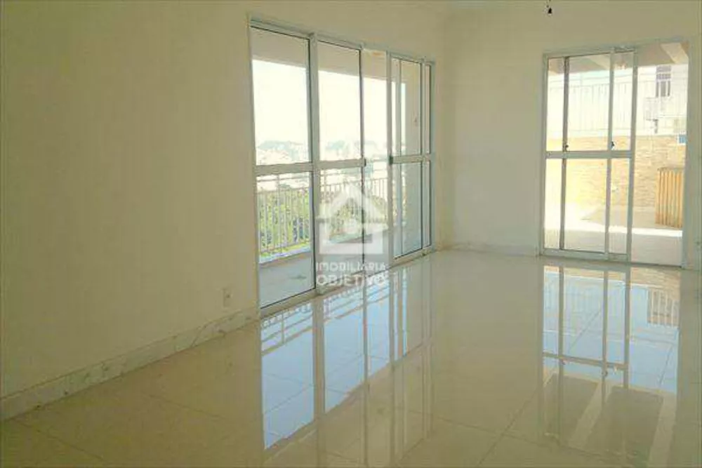 Cobertura à venda com 4 quartos, 200m² - Foto 2