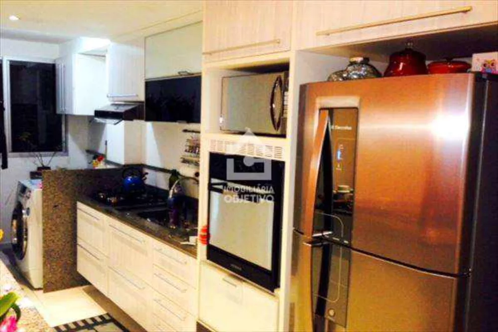 Apartamento à venda com 3 quartos, 69m² - Foto 2