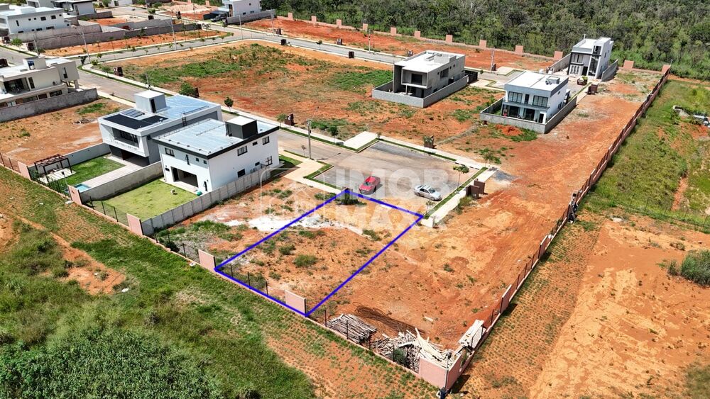 Terreno à venda, 332m² - Foto 1