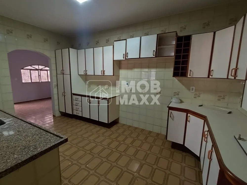 Casa, 4 quartos, 220 m² - Foto 9