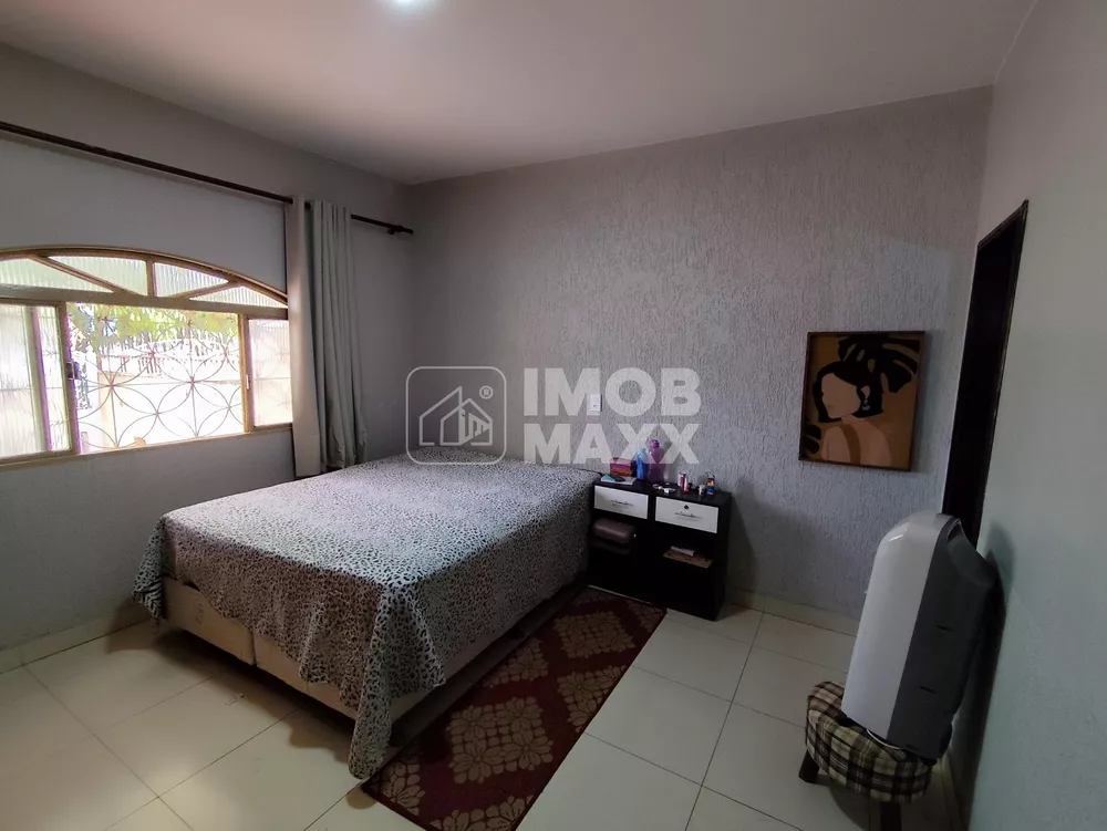 Casa, 4 quartos, 220 m² - Foto 1