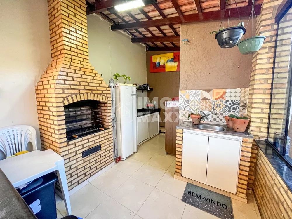 Casa, 4 quartos, 168 m² - Foto 2