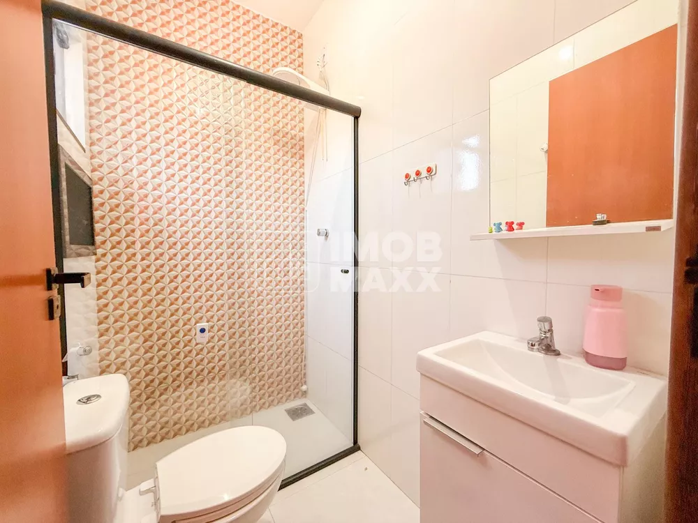 Casa, 4 quartos, 235 m² - Foto 2