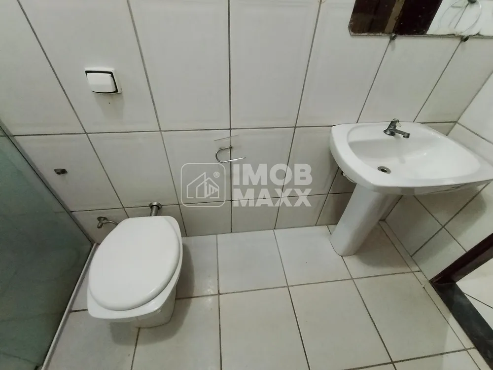 Casa, 4 quartos, 235 m² - Foto 2