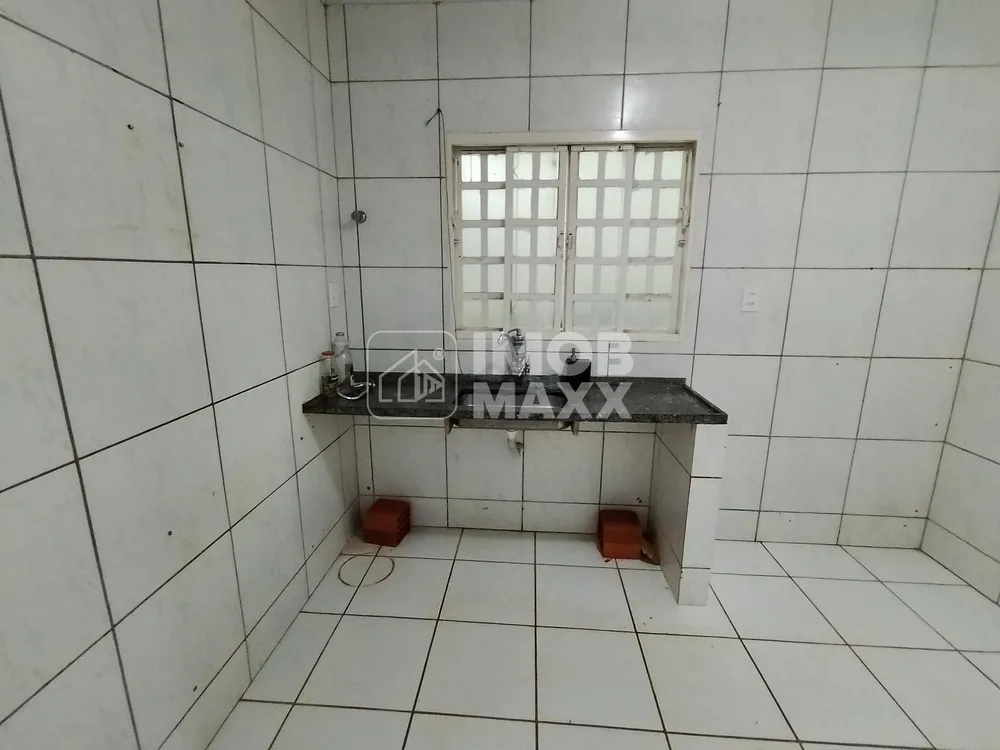 Casa, 4 quartos, 235 m² - Foto 1