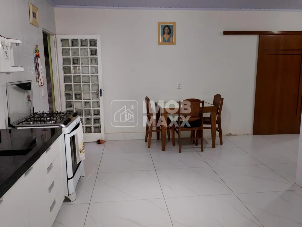 Casa, 4 quartos, 235 m² - Foto 9