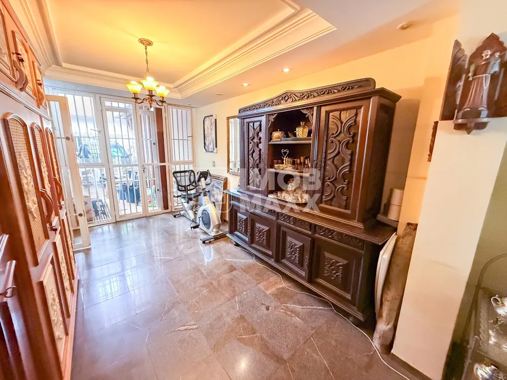 Casa, 5 quartos, 320 m² - Foto 1
