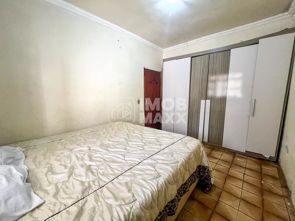 Casa, 6 quartos, 266 m² - Foto 1