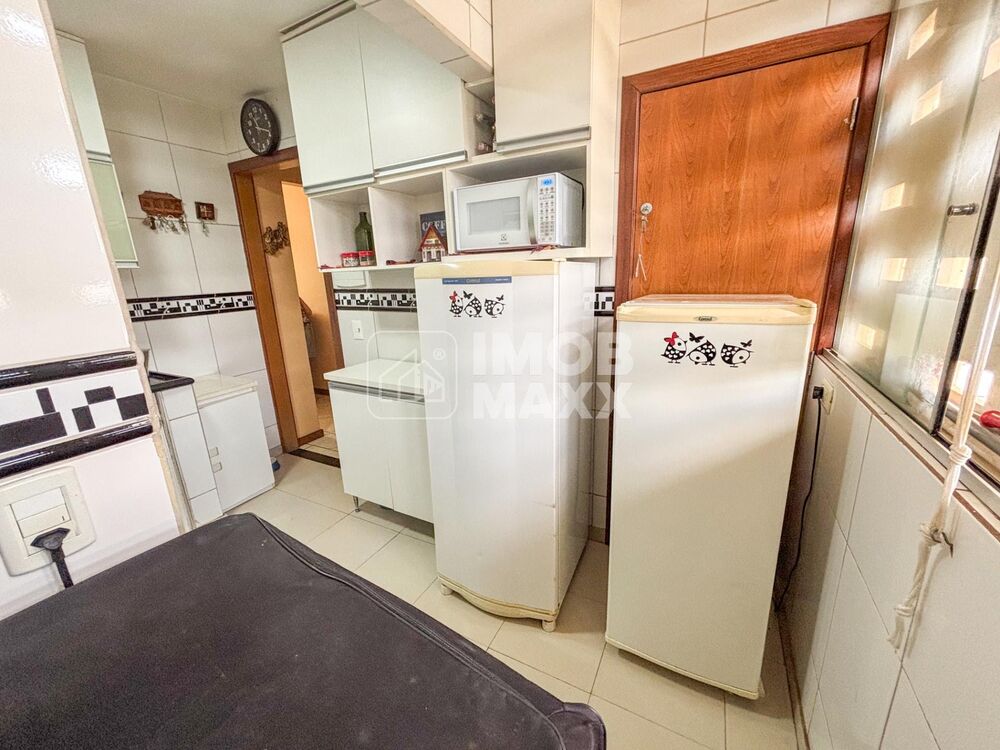 Apartamento à venda com 3 quartos, 78m² - Foto 4