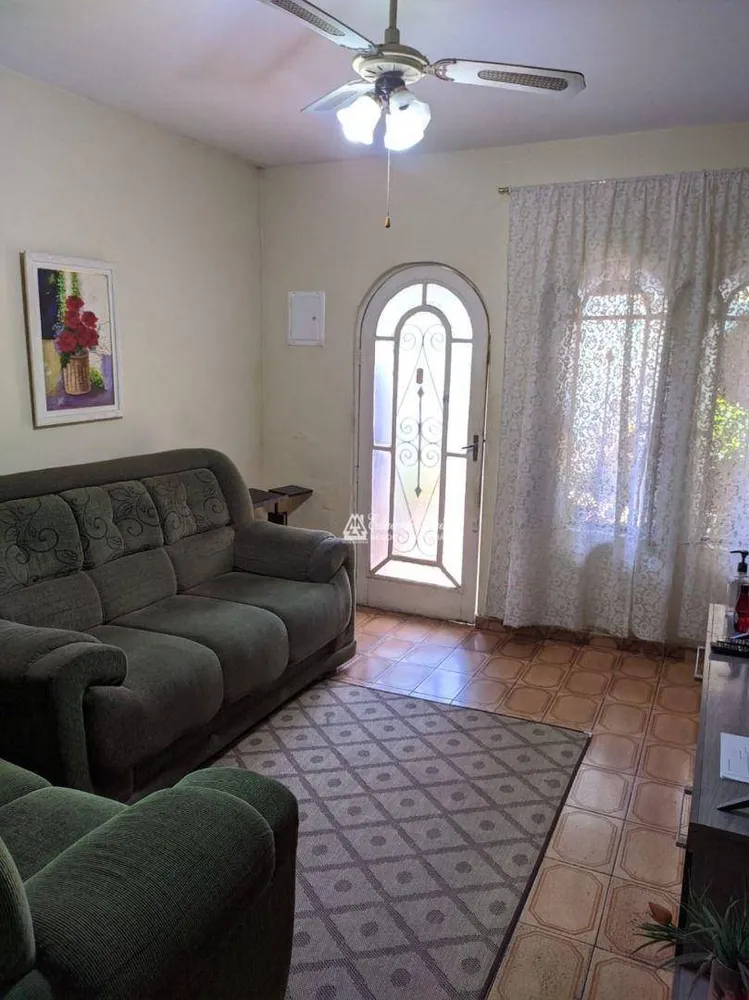 Casa, 3 quartos, 210 m² - Foto 4