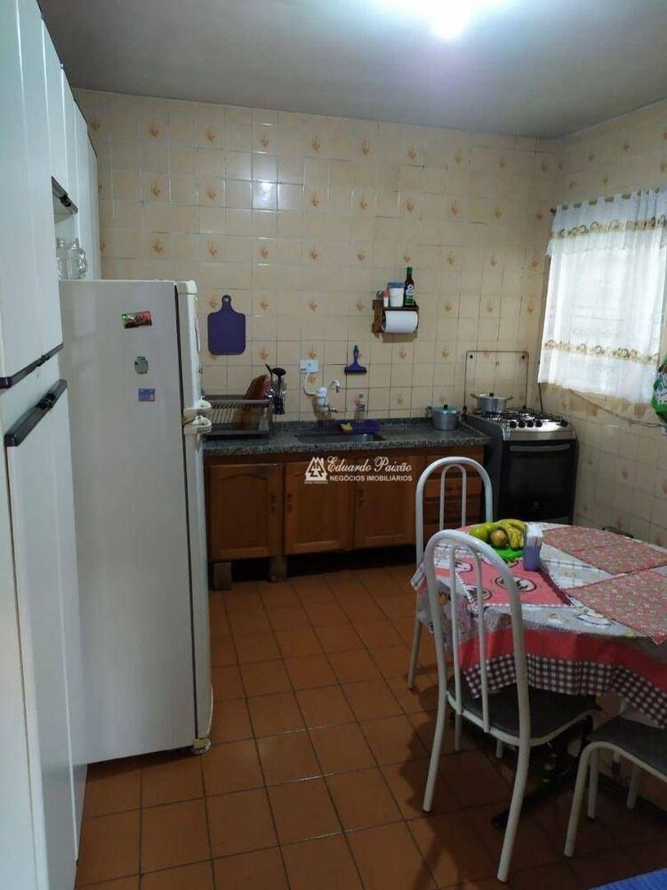 Casa, 3 quartos, 210 m² - Foto 12