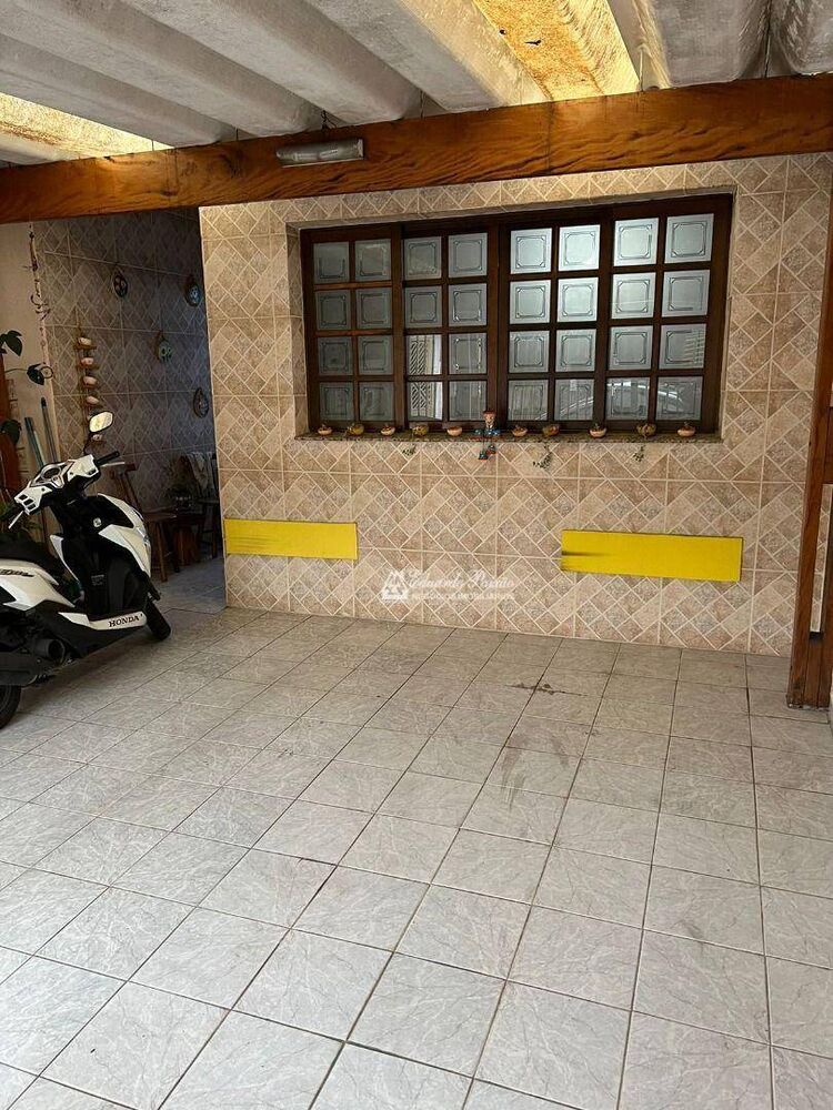 Sobrado, 3 quartos, 180 m² - Foto 1