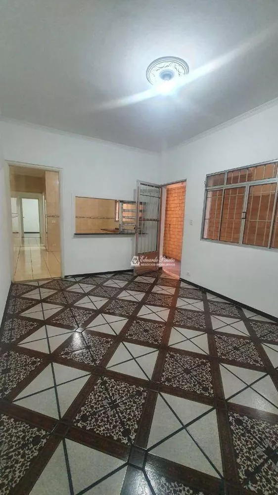 Casa para alugar com 3 quartos, 120m² - Foto 1