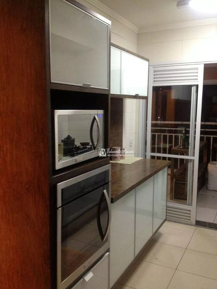 Apartamento à venda com 3 quartos, 134m² - Foto 4