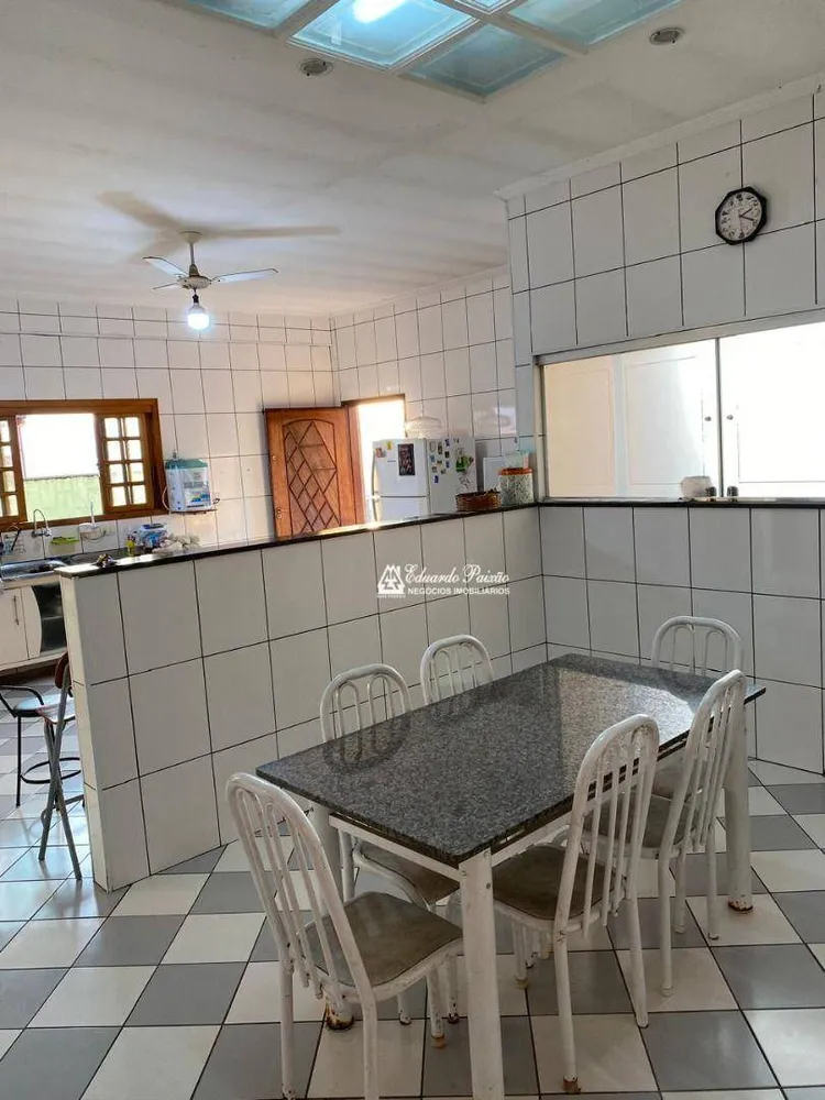 Sobrado, 3 quartos, 553 m² - Foto 2