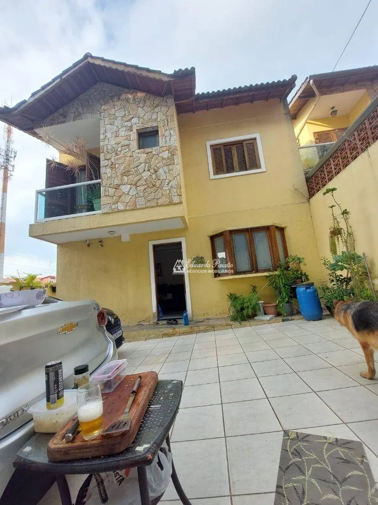 Sobrado, 3 quartos, 136 m² - Foto 1