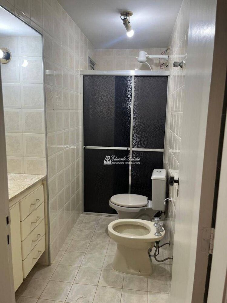 Apartamento à venda com 3 quartos, 156m² - Foto 3