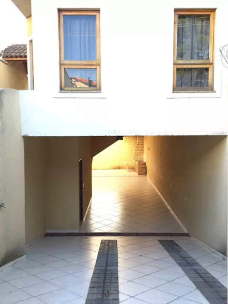 Sobrado à venda com 3 quartos, 180m² - Foto 4