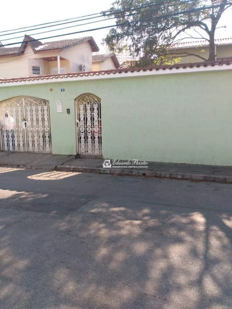 Sobrado à venda com 3 quartos, 268m² - Foto 1