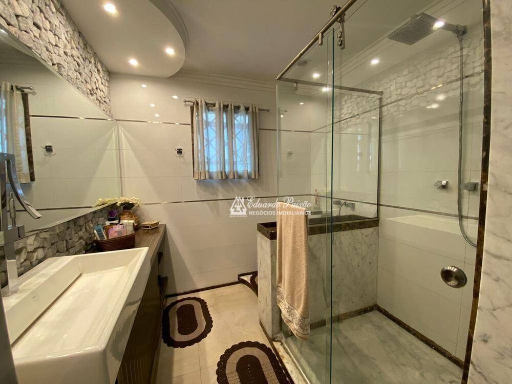 Sobrado, 4 quartos, 216 m² - Foto 2