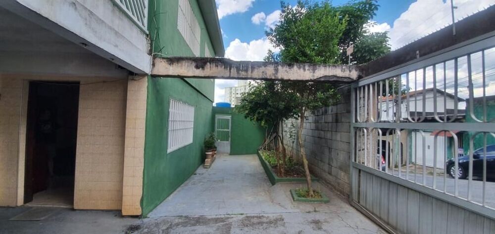 Sobrado, 4 quartos, 180 m² - Foto 1