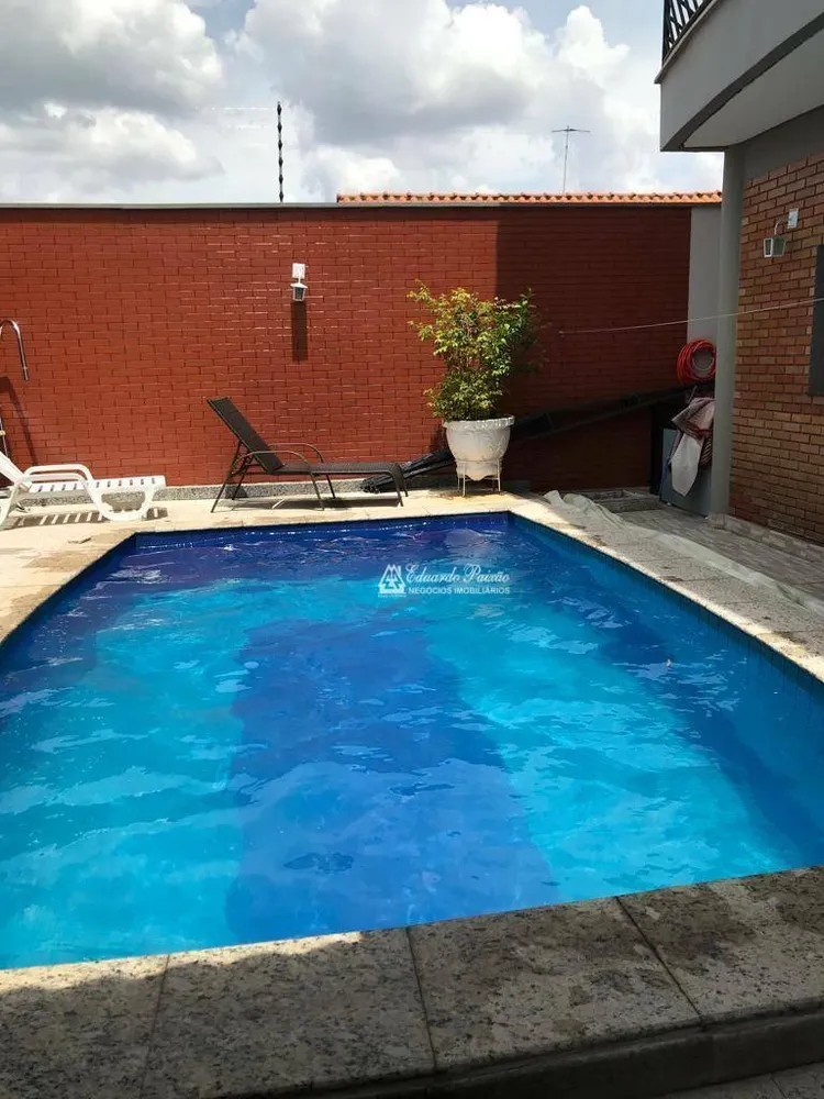 Sobrado, 1 quarto, 375 m² - Foto 1