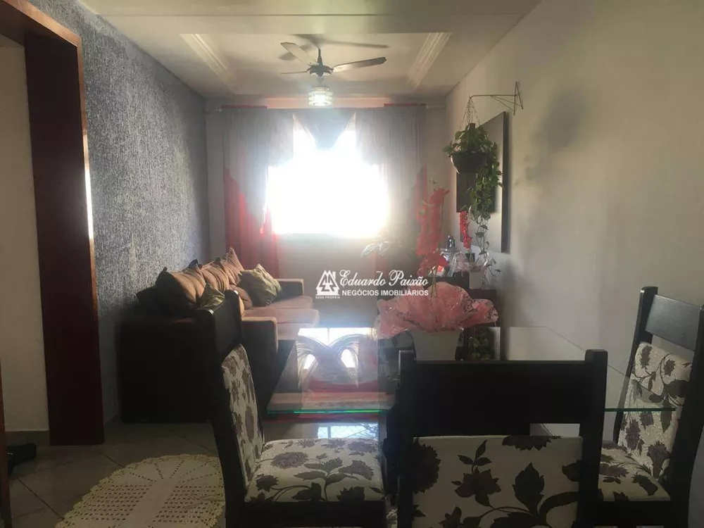 Apartamento à venda com 2 quartos, 62m² - Foto 1