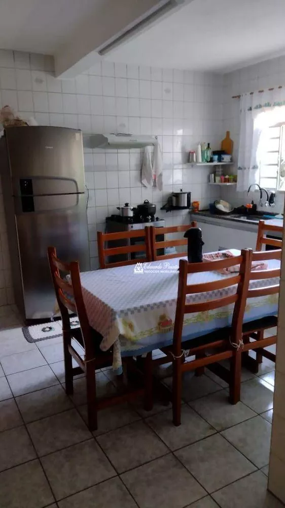 Sobrado à venda com 4 quartos, 120m² - Foto 3