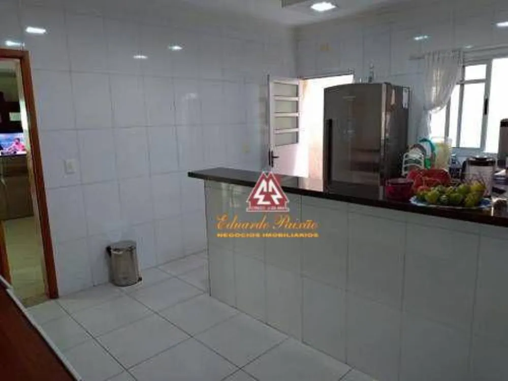 Casa, 3 quartos, 227 m² - Foto 4