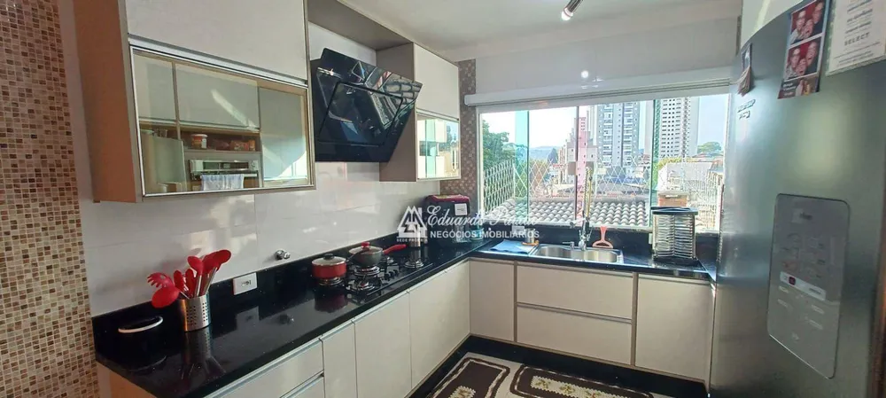 Sobrado, 3 quartos, 244 m² - Foto 7