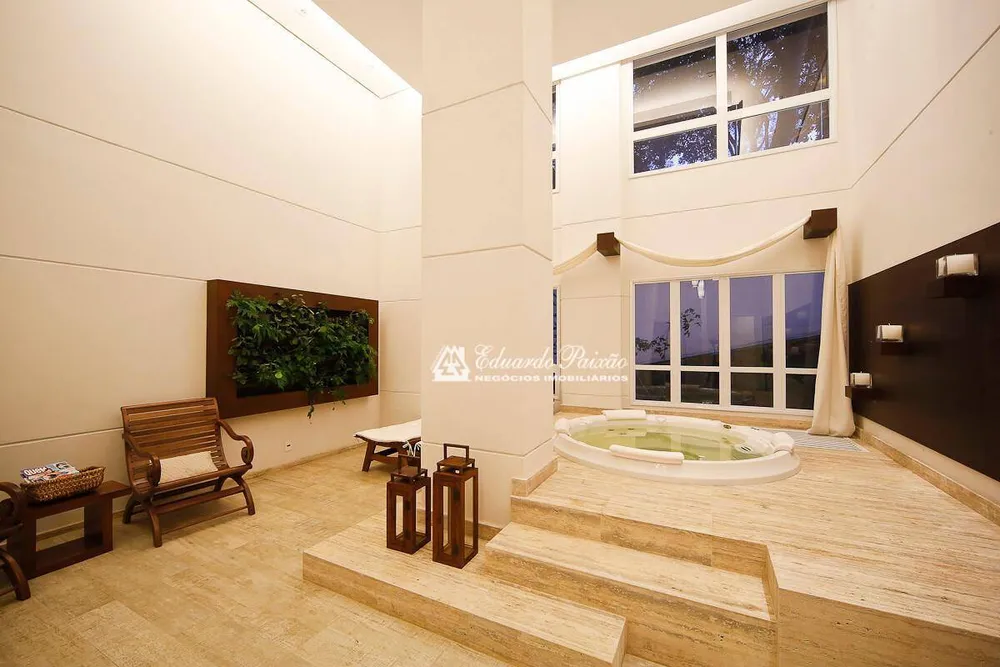 Apartamento, 3 quartos, 168 m² - Foto 1