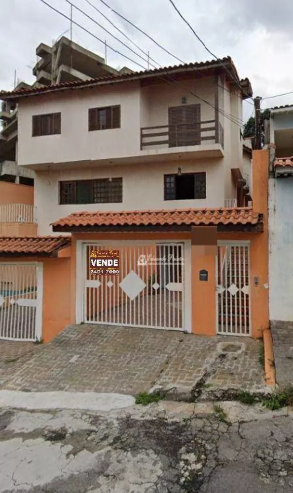 Sobrado à venda com 3 quartos, 142m² - Foto 1