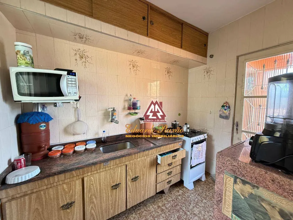 Casa, 4 quartos, 180 m² - Foto 2