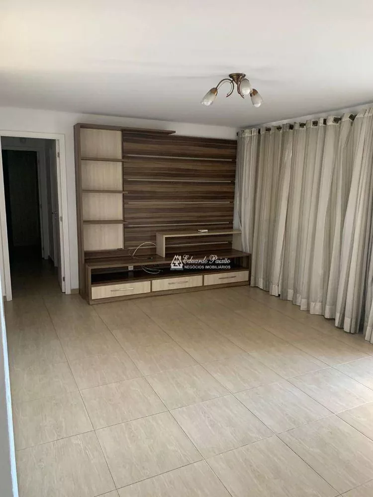 Apartamento à venda com 3 quartos, 115m² - Foto 2