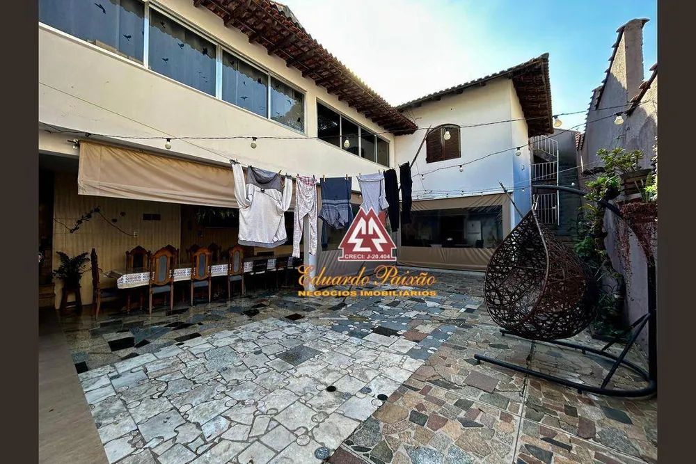 Sobrado, 5 quartos, 700 m² - Foto 1
