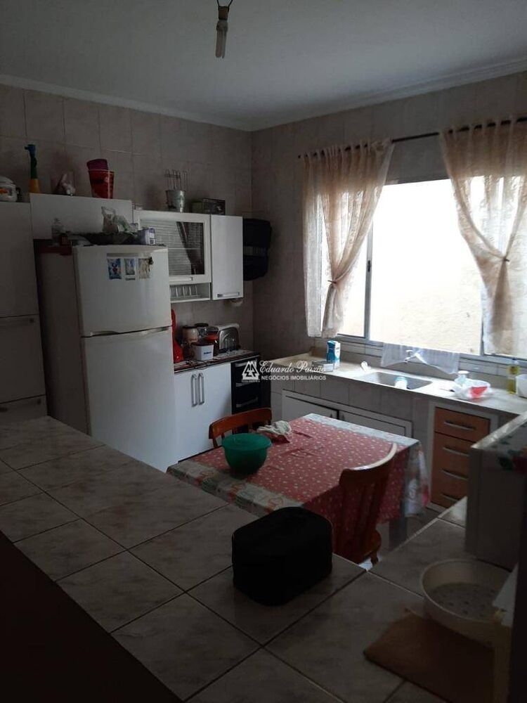 Sobrado à venda com 3 quartos, 300m² - Foto 5