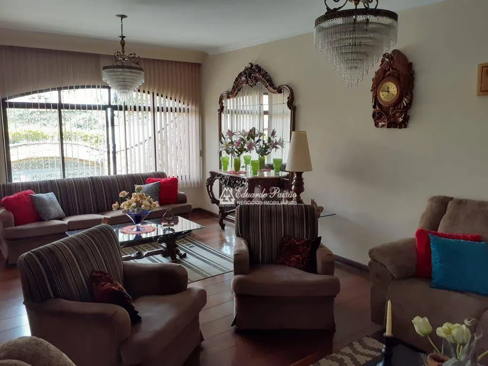 Sobrado, 3 quartos, 398 m² - Foto 1