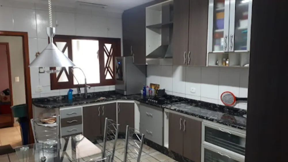 Sobrado, 3 quartos, 239 m² - Foto 4
