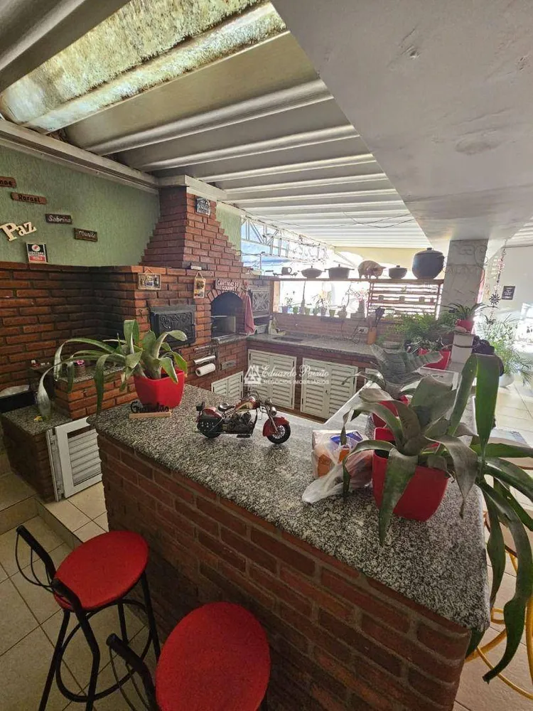 Casa, 3 quartos, 163 m² - Foto 2