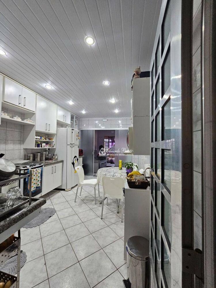 Casa, 3 quartos, 163 m² - Foto 4