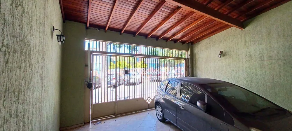 Sobrado, 3 quartos, 239 m² - Foto 1