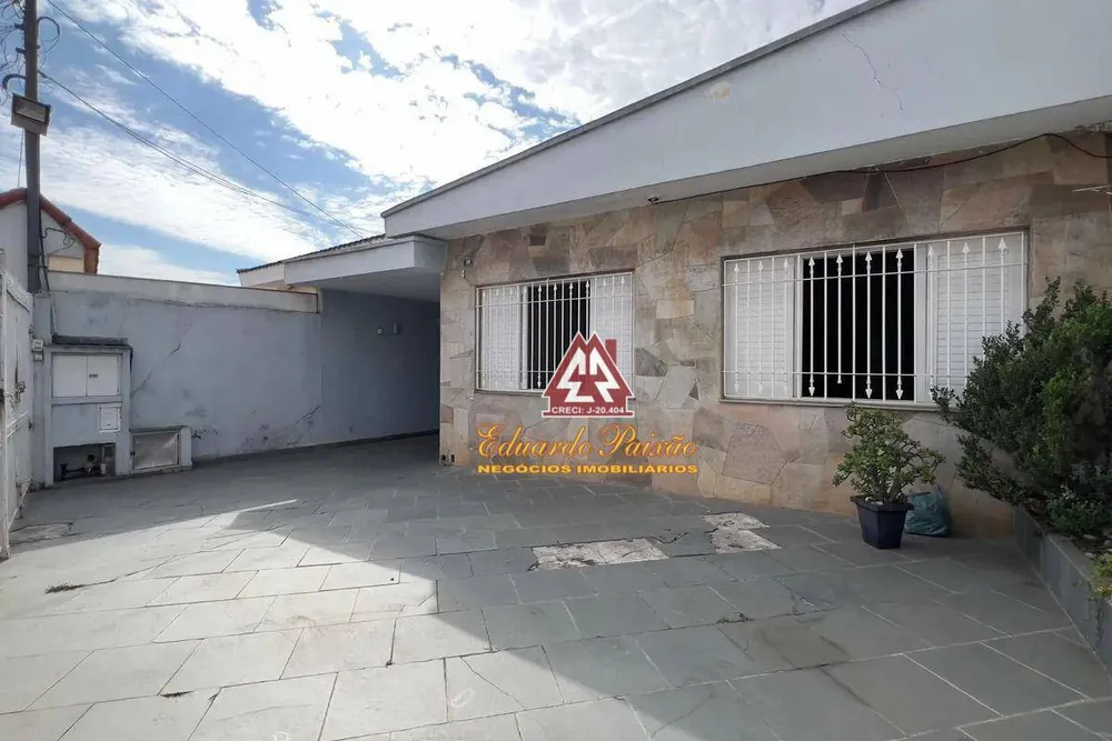 Casa, 5 quartos, 249 m² - Foto 2