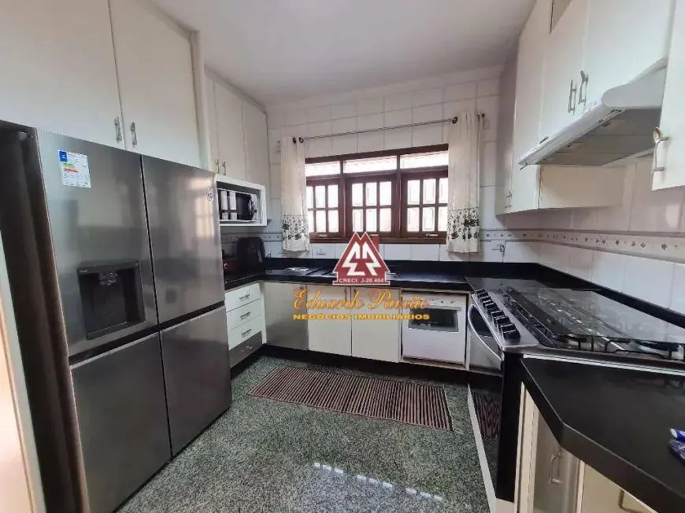 Sobrado, 5 quartos, 326 m² - Foto 4