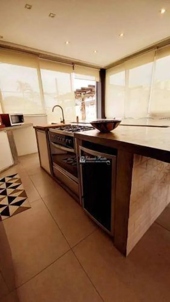 Casa, 2 quartos, 216 m² - Foto 1