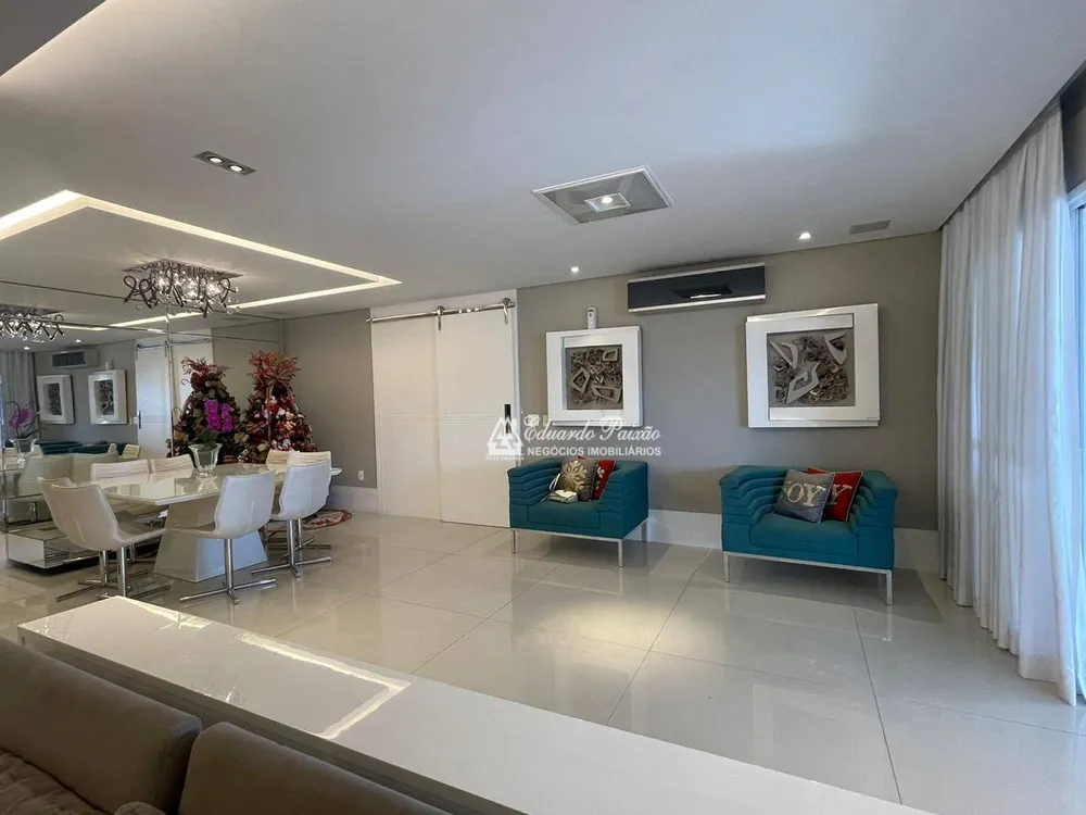 Apartamento, 3 quartos, 193 m² - Foto 1